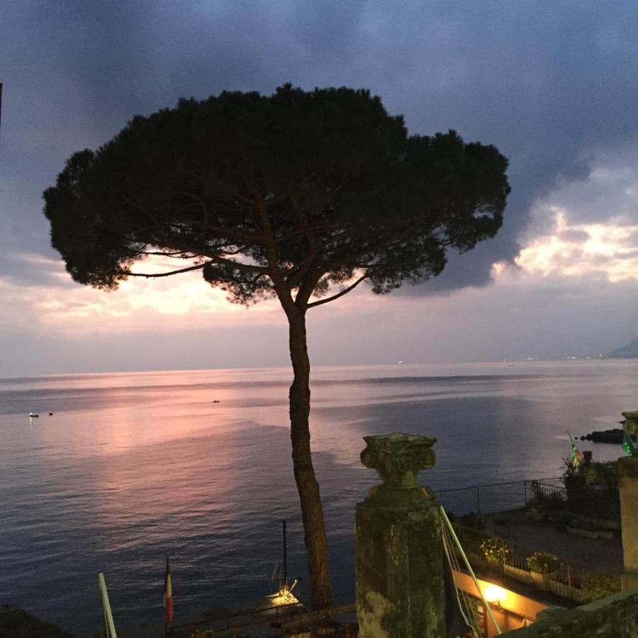 La Casa Della Fiore คาโมยลี ภายนอก รูปภาพ